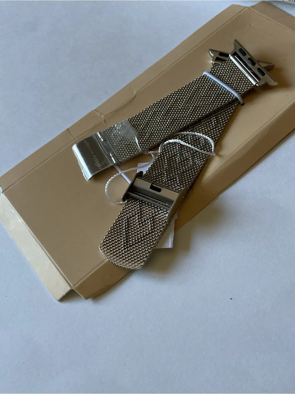 REBECCA MINKOFF WOMENS APPLE WATCH BAND SILVER METAL MESH WITH HEART DETAIL NWT